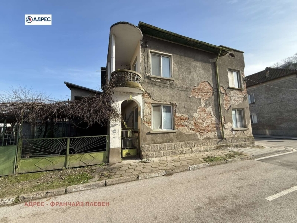 Етаж от къща в Никопол - 93 кв.м за 176 €/кв.м - Снимка #1