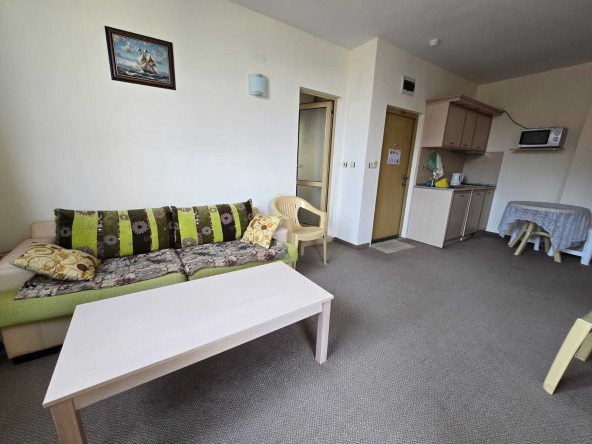 Двустаен апартамент в к.к. Слънчев бряг - 54 кв.м за 591 €/кв.м - Снимка #1