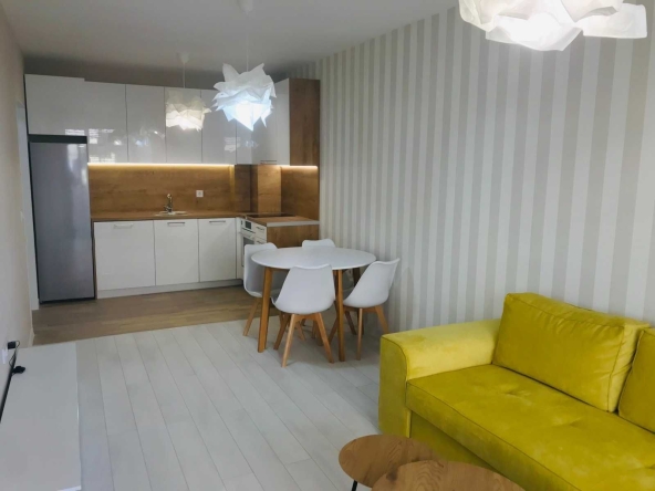 Дава се под наем Двустаен апартамент в София, Младост 4 - 68 кв.м за 568.14 € - Снимка #1