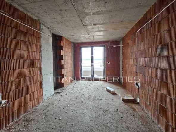 Тристаен апартамент в Пловдив, Гагарин - 122 кв.м за 661 €/кв.м - Снимка #1