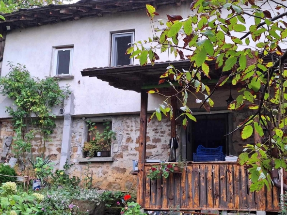 Къща в с. Съботковци, Област Габрово - 72 кв.м за 461 €/кв.м - Снимка #1
