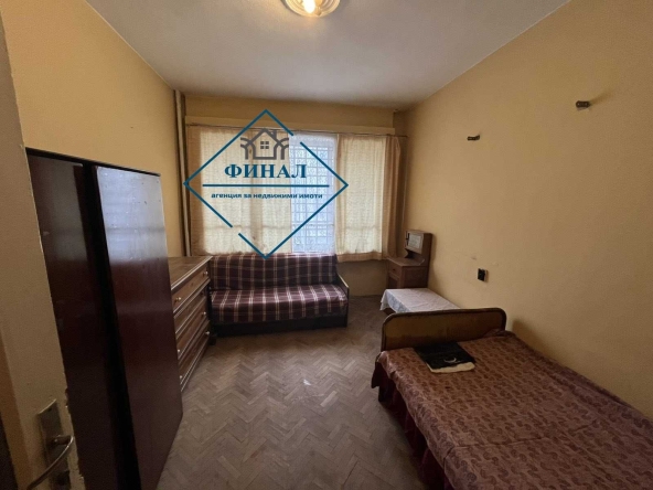 Тристаен апартамент в Шумен, Център - 78 кв.м за 785 €/кв.м - Снимка #1