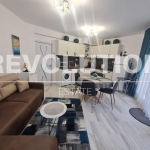 Дава се под наем Тристаен апартамент в Варна, Център - 82 кв.м за 887.4 € - Снимка #1