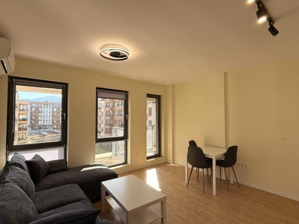 Дава се под наем Тристаен апартамент в София, Студентски град - 78 кв.м за 747.66 € - Снимка #1