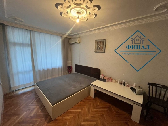 Двустаен апартамент в Шумен, Център - 63 кв.м за 972 €/кв.м - Снимка #1