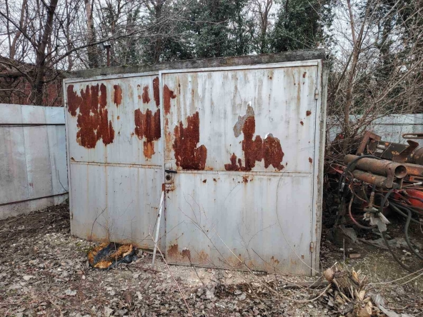 Гараж / Паркомясто в Пловдив, Въстанически - 20 кв.м за 32 €/кв.м - Снимка #1