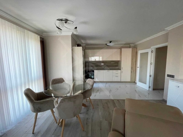 Тристаен апартамент в Пловдив, Христо Смирненски - 136 кв.м за 953 €/кв.м - Снимка #1