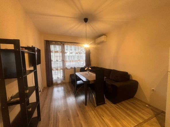 Дава се под наем Двустаен апартамент в Варна, Левски - 52 кв.м за 518.67 € - Снимка #1