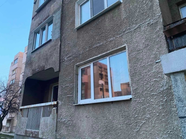 Двустаен апартамент в Перник, Рено - 64 кв.м за 558 €/кв.м - Снимка #1