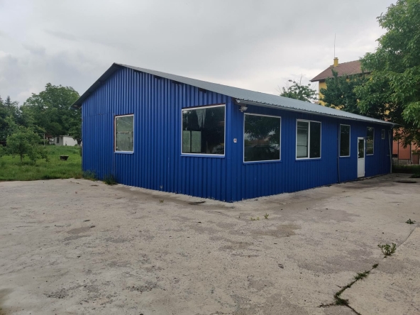 Дава се под наем Промишлена сграда в Нови Искър - 461 кв.м за 816 € - Снимка #1