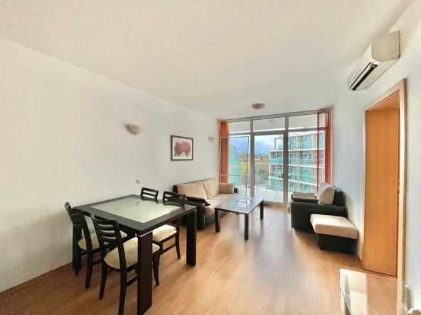 Тристаен апартамент в к.к. Слънчев бряг - 90 кв.м за 522 €/кв.м - Снимка #1