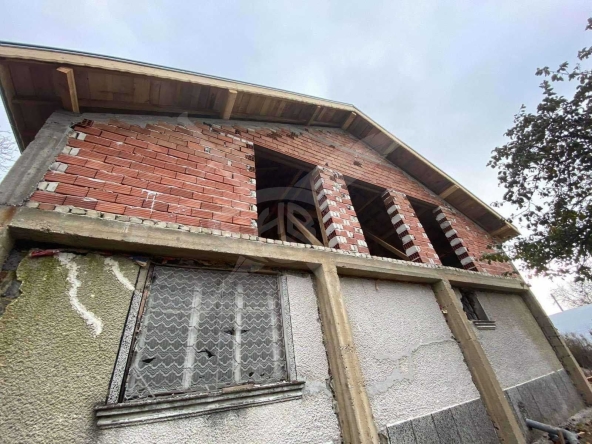 Къща в с. Чешнегирово, Област Пловдив - 140 кв.м за 273 €/кв.м - Снимка #1