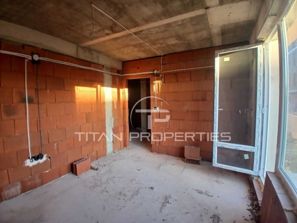 Тристаен апартамент в Пловдив, Остромила - 86 кв.м за 709 €/кв.м - Снимка #1