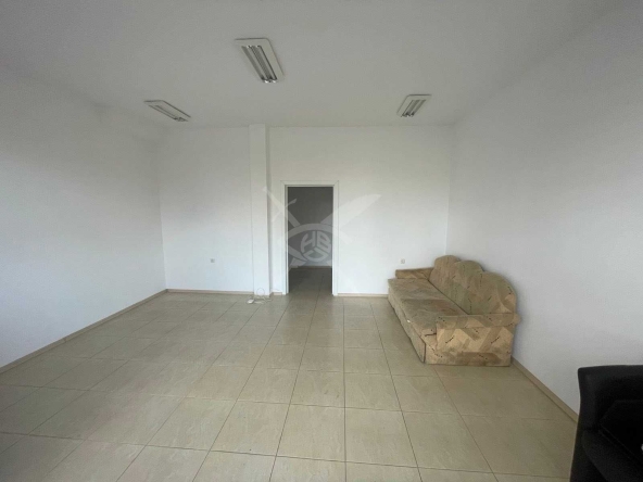 Магазин в Поморие - 41 кв.м за 747 €/кв.м - Снимка #1