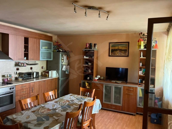 Тристаен апартамент в Пловдив, Каменица 1 - 76 кв.м за 1476 €/кв.м - Снимка #1