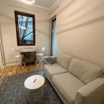 Дава се под наем Двустаен апартамент в София, Център - 60 кв.м за 458.49 € - Снимка #1