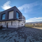 Къща в с. Първенец, Област Пловдив - 171 кв.м за 701 €/кв.м - Снимка #1