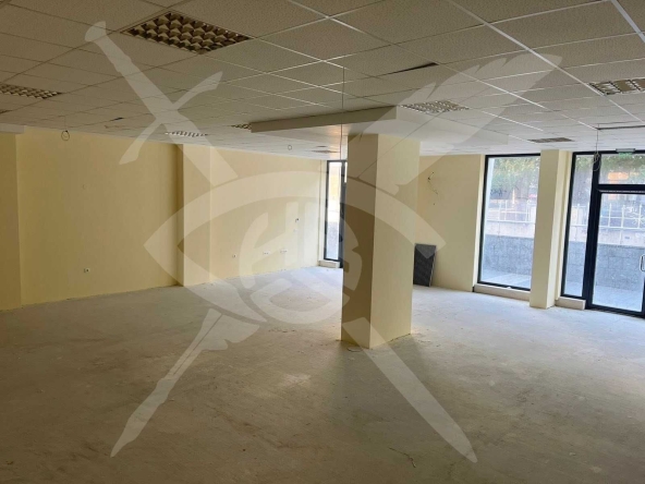 Магазин в Бургас, Център - 164 кв.м за 1117 €/кв.м - Снимка #1