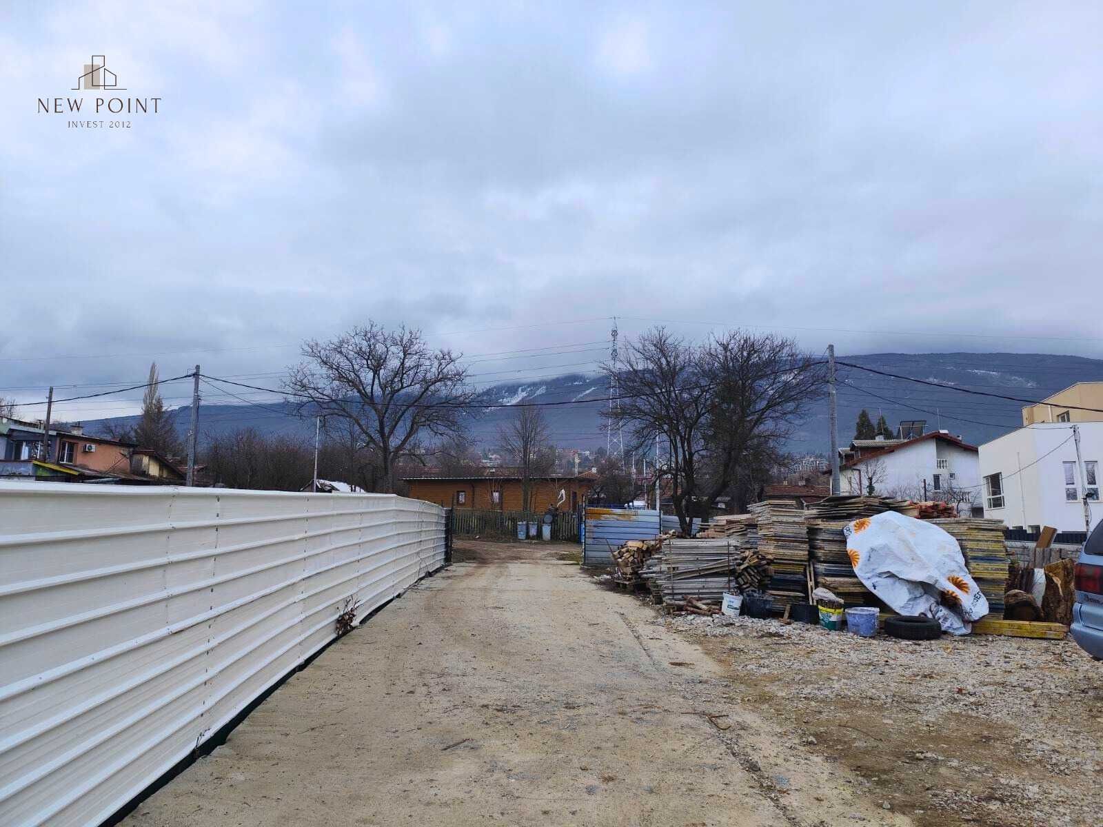 Дава се под наем Парцел в София, Кръстова вада - 1000 кв.м за 997.05 € - Снимка #1