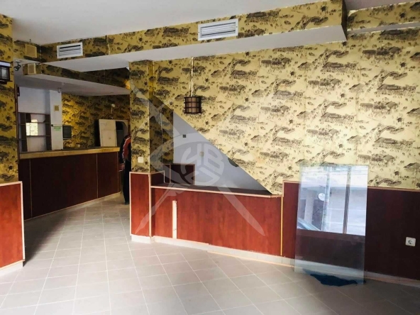 Магазин в Бургас, Лазур - 143 кв.м за 464 €/кв.м - Снимка #1