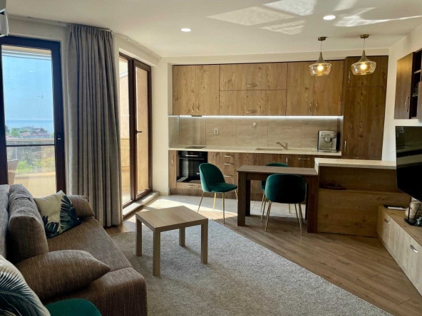 Дава се под наем Двустаен апартамент в Варна, Бриз - 60 кв.м за 698.19 € - Снимка #1