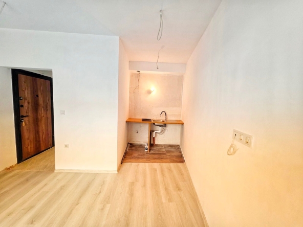 Офис в Асеновград - 20 кв.м за 969 €/кв.м - Снимка #1