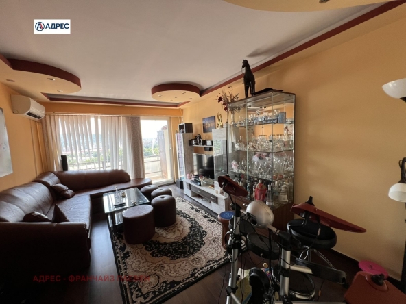 Тристаен апартамент в Ловеч, Здравец - 80 кв.м за 638 €/кв.м - Снимка #1