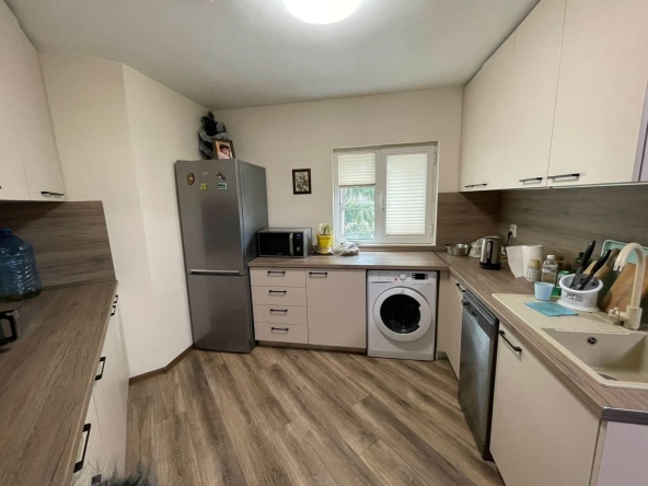 Дава се под наем Тристаен апартамент в София, Младост 2 - 98 кв.м за 897.6 € - Снимка #1