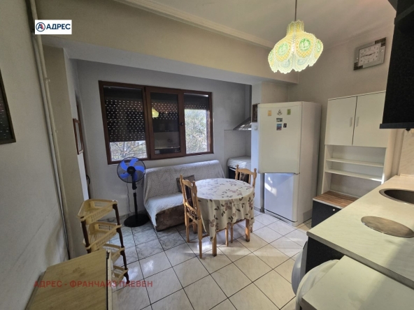 Двустаен апартамент в Плевен, Сторгозия - 60 кв.м за 740 €/кв.м - Снимка #1