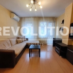 Дава се под наем Двустаен апартамент в Варна, Левски - 65 кв.м за 428.91 € - Снимка #1