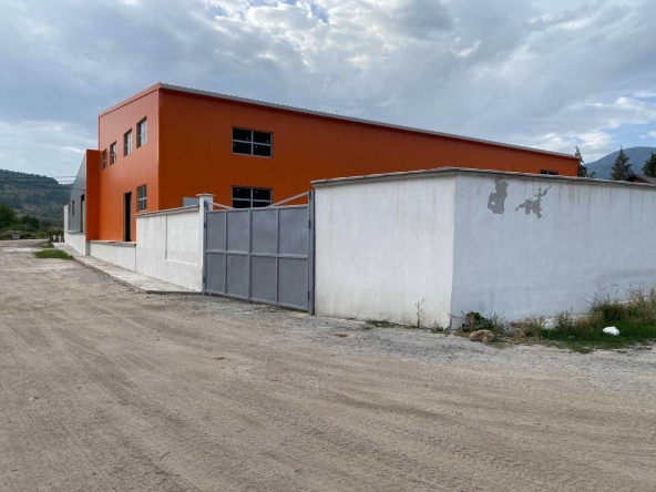 Парцел в с. Радуил, Област София-област - 1427 кв.м за 701 €/кв.м - Снимка #1