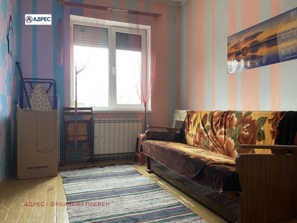 Двустаен апартамент в Плевен, Широк център - 65 кв.м за 589 €/кв.м - Снимка #1