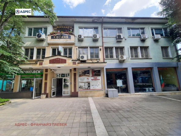 Етаж от къща в Мизия - 308 кв.м за 127 €/кв.м - Снимка #1