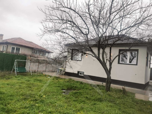Къща в с. Куртово Конаре, Област Пловдив - 110 кв.м за 974 €/кв.м - Снимка #1