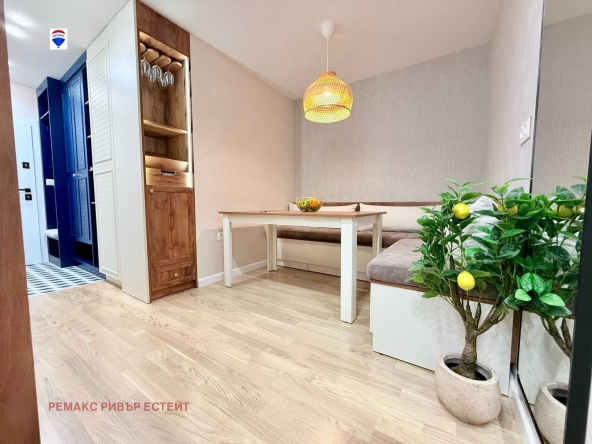 Дава се под наем Двустаен апартамент в Русе, Здравец Изток - 62 кв.м за 448.8 € - Снимка #1