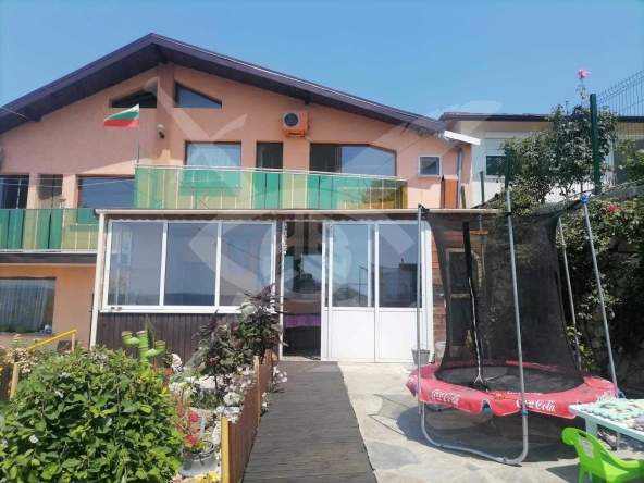 Къща в Варна, Левски - 120 кв.м за 1321 €/кв.м - Снимка #1