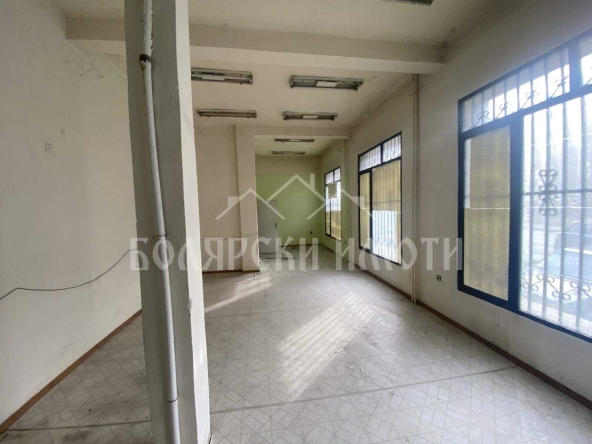 Магазин в Велико Търново, Света гора - 345 кв.м за 459 €/кв.м - Снимка #1