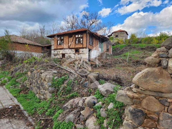 Къща в с. Брягово, Област Пловдив - 74 кв.м за 104 €/кв.м - Снимка #1