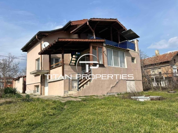 Дава се под наем Къща в Бургас, Банево - 148 кв.м за 648.21 € - Снимка #1