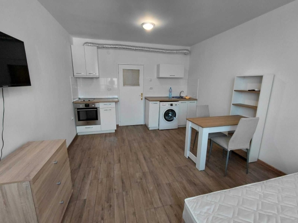 Дава се под наем Едностаен апартамент в Габрово, Дядо Дянко - 26 кв.м за 149.43 € - Снимка #1