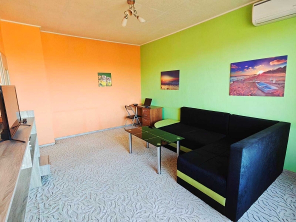 Дава се под наем Двустаен апартамент в София, Дружба 1 - 70 кв.м за 498.27 € - Снимка #1