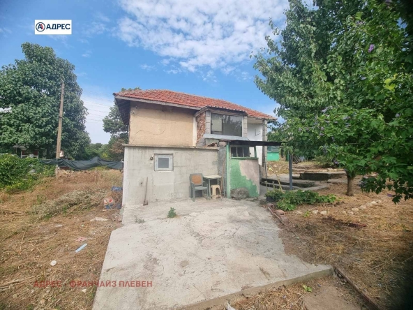 Къща в с. Брестовец, Област Плевен - 66 кв.м за 541 €/кв.м - Снимка #1