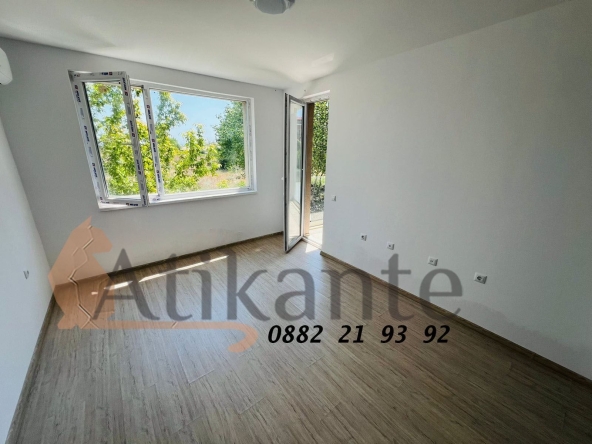 Едностаен апартамент в к.к. Слънчев бряг - 58 кв.м за 1187 €/кв.м - Снимка #1