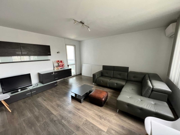 Дава се под наем Тристаен апартамент в София, Лагера - 80 кв.м за 663 € - Снимка #1
