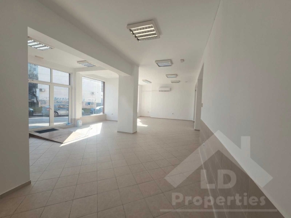 Дава се под наем Магазин в Варна, Владислав Варненчик - 125 кв.м за 1196.97 € - Снимка #1