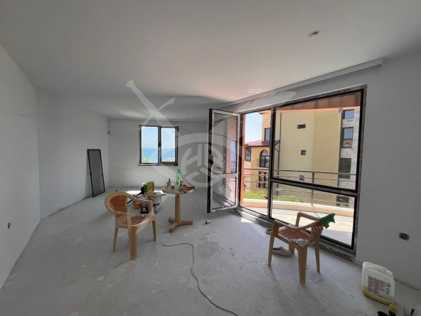 Тристаен апартамент в Свети Влас - 92 кв.м за 793 €/кв.м - Снимка #1