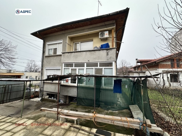 Къща в Плевен, Сторгозия - 210 кв.м за 481 €/кв.м - Снимка #1