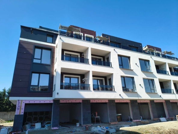 Тристаен апартамент в Пловдив, Кючук Париж - 111 кв.м за 712 €/кв.м - Снимка #1