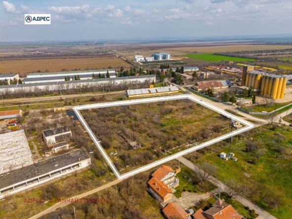 Парцел в Пордим - 8680 кв.м за 6 €/кв.м - Снимка #1