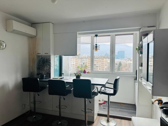 Двустаен апартамент в София, Гоце Делчев - 79 кв.м за 1737 €/кв.м - Снимка #1